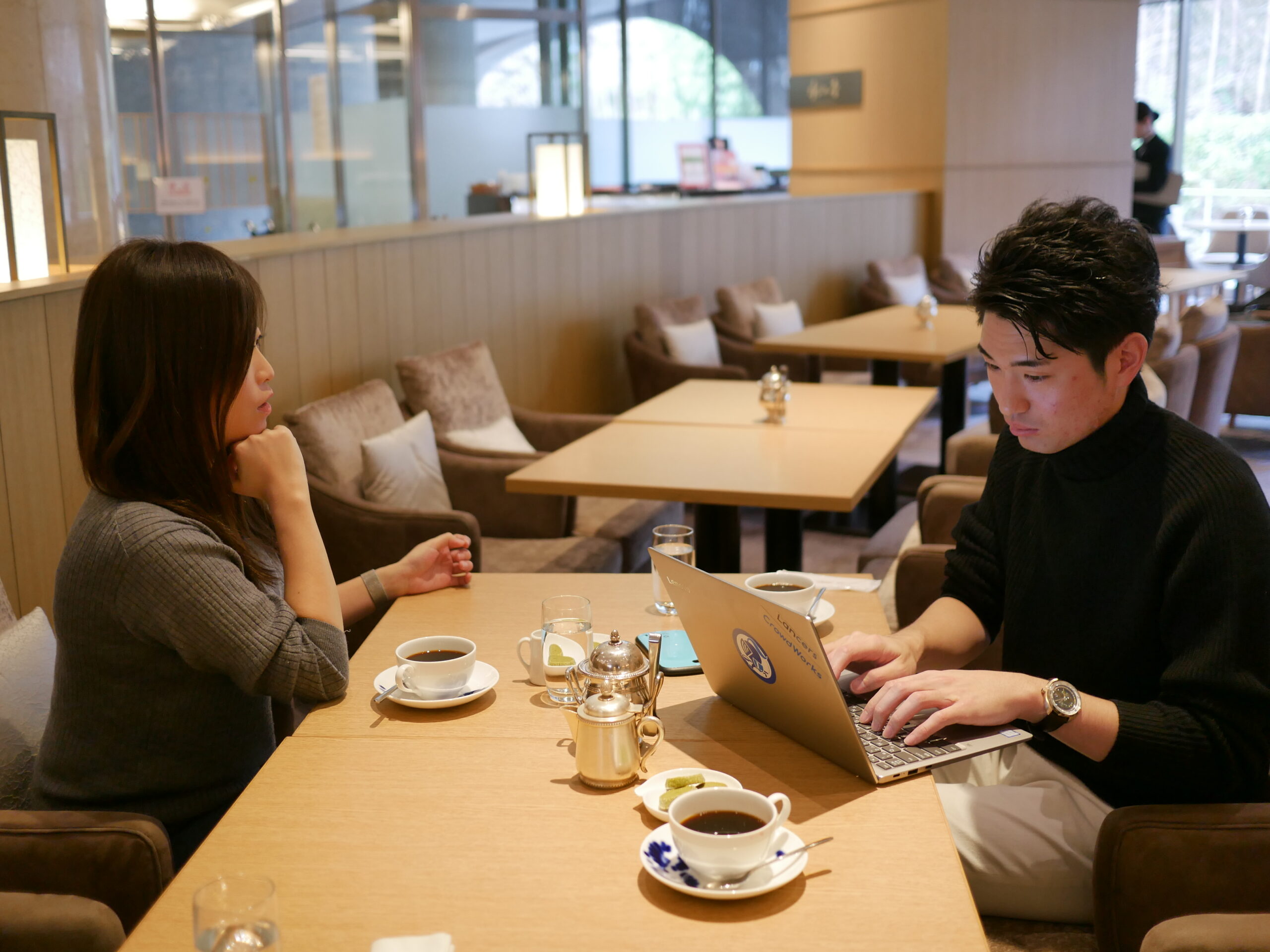 お客様との打ち合わせの様子